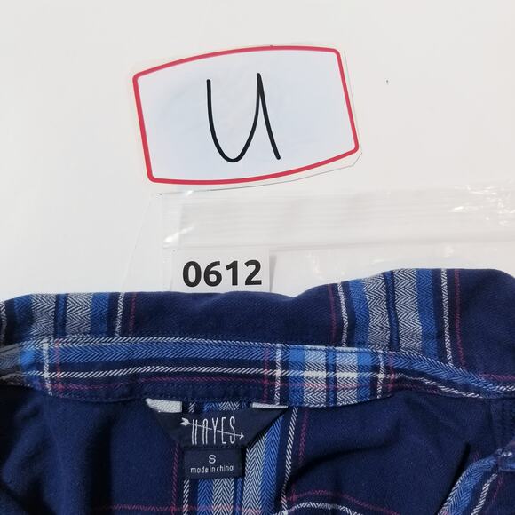 HAYES Plaid Button Front Shirt Long Sleeves Collared - Picture 12 of 12